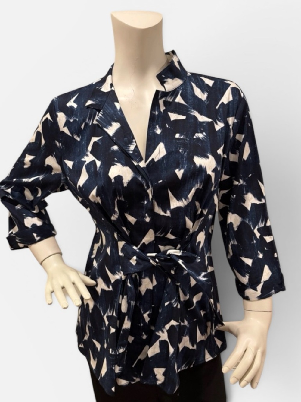 NIC+ZOE Brush Strokes Cotton Navy and White Abstract Wrap Blouse, L